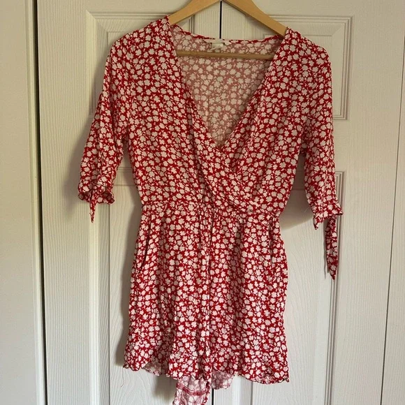 H&M Red Floral Romper - Picture 2 of 7